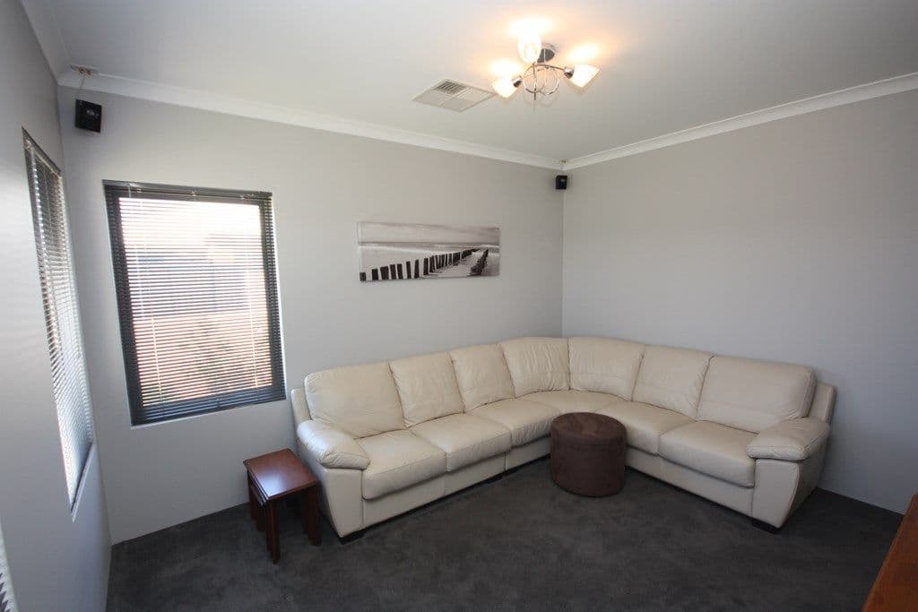3 Dennart Street, CAVERSHAM WA 6055, Caversham - Thumbnail 2