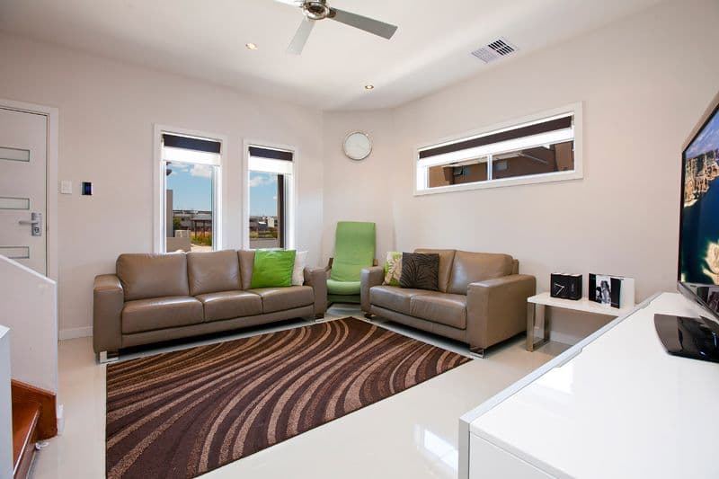 47 Harvey Circuit, MAWSON LAKES SA 5095, Mawson Lakes - Thumbnail 2