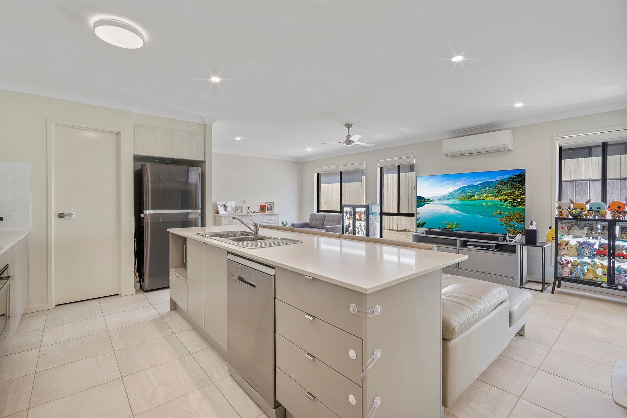 58 Hyland Circuit, FLAGSTONE QLD 4280, Flagstone - Thumbnail 4
