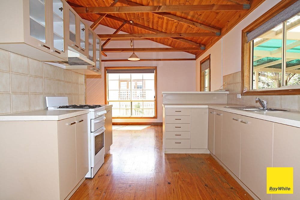 70 Butmaroo Street, Bungendore - Thumbnail 4