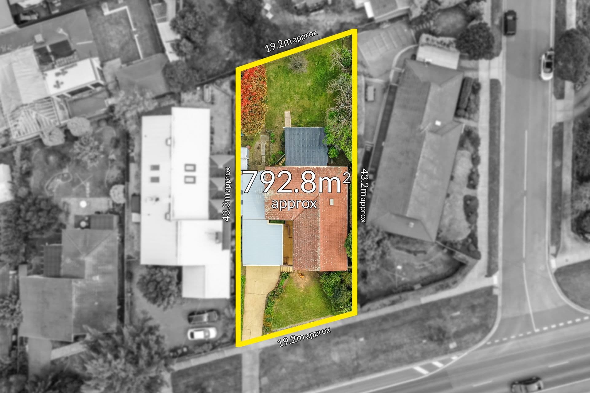 27 Harkaway Road, Berwick VIC 3806, Berwick - Thumbnail 3
