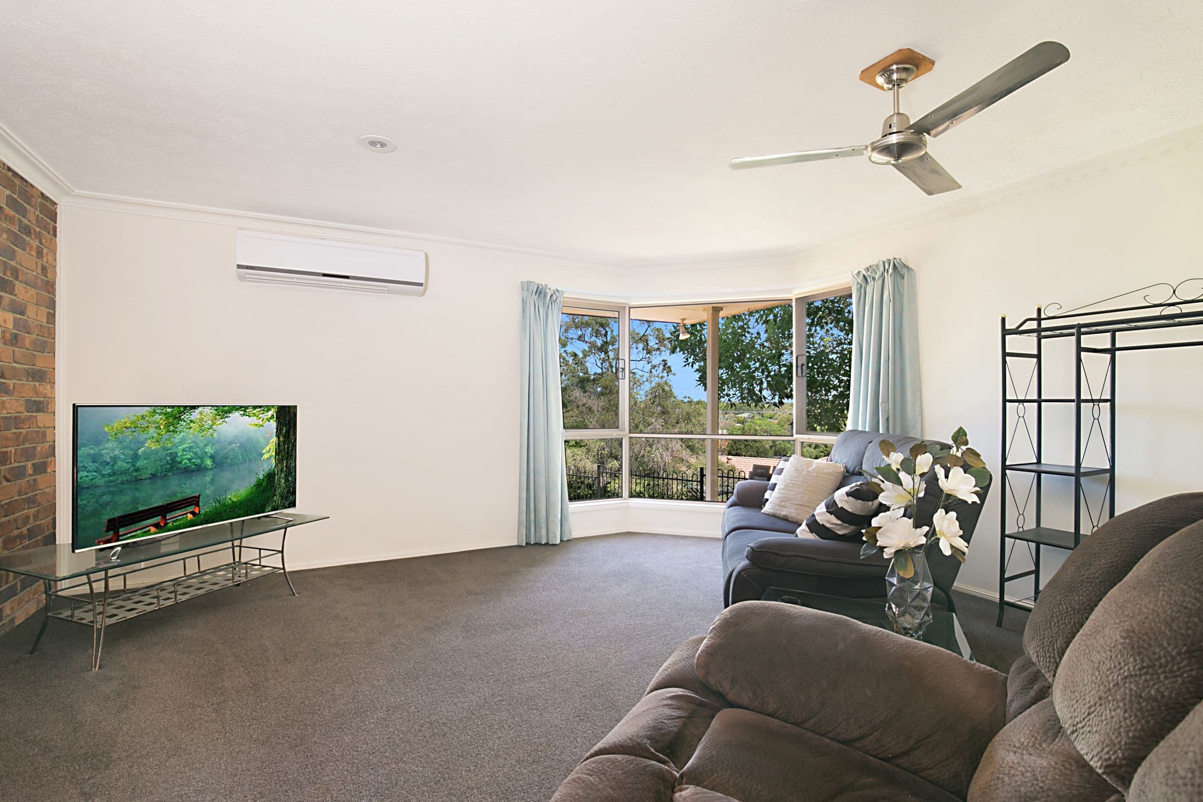 53 Cowra Street, Tanah Merah QLD 4128, Tanah Merah - Thumbnail 2