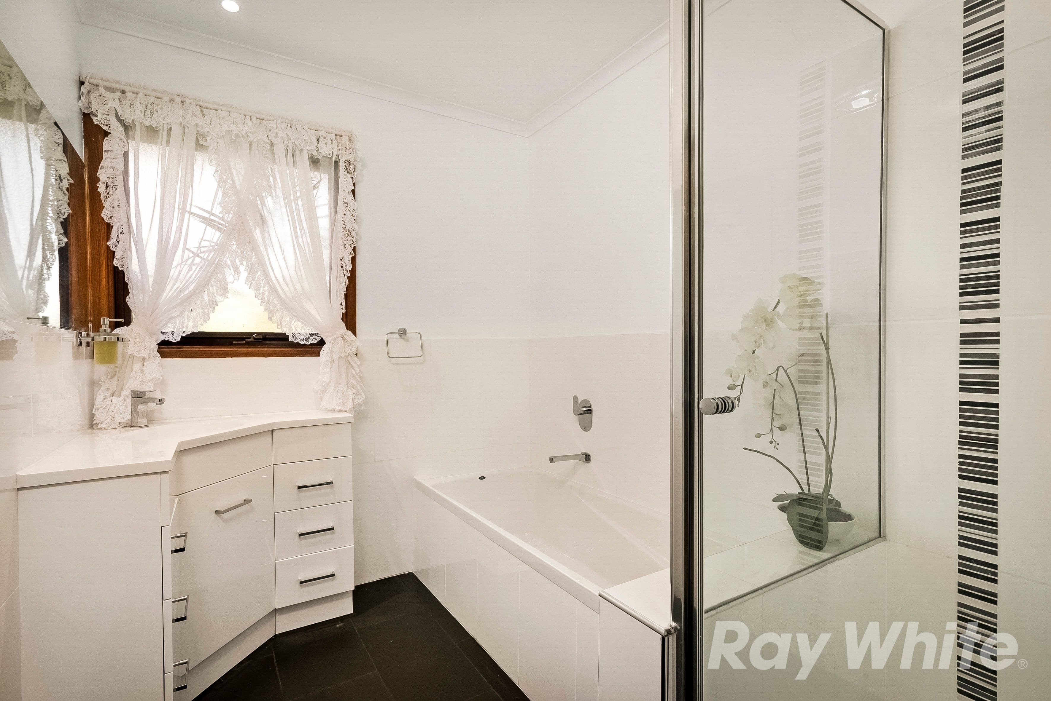 128 Whites Lane, Wheelers Hill VIC 3150, Wheelers Hill - Thumbnail 7