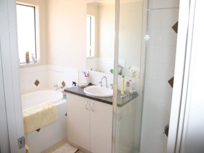 6 Queen Street, ROCHESTER VIC 3561, Rochester - Thumbnail 4
