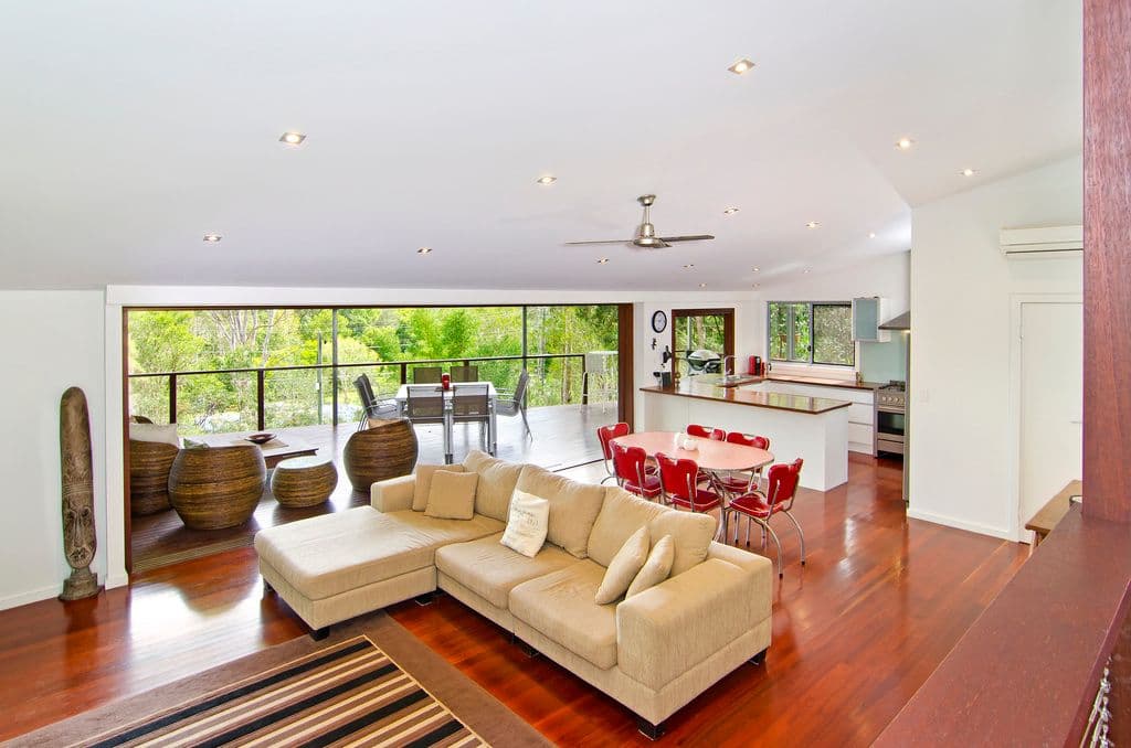 37 Coorabin Court, TALLEBUDGERA QLD 4228, Tallebudgera - Thumbnail 2