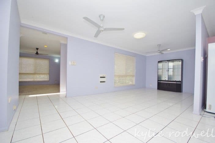 84 to 86 Tullamore Way, GLENEAGLE QLD 4285, Gleneagle - Thumbnail 5