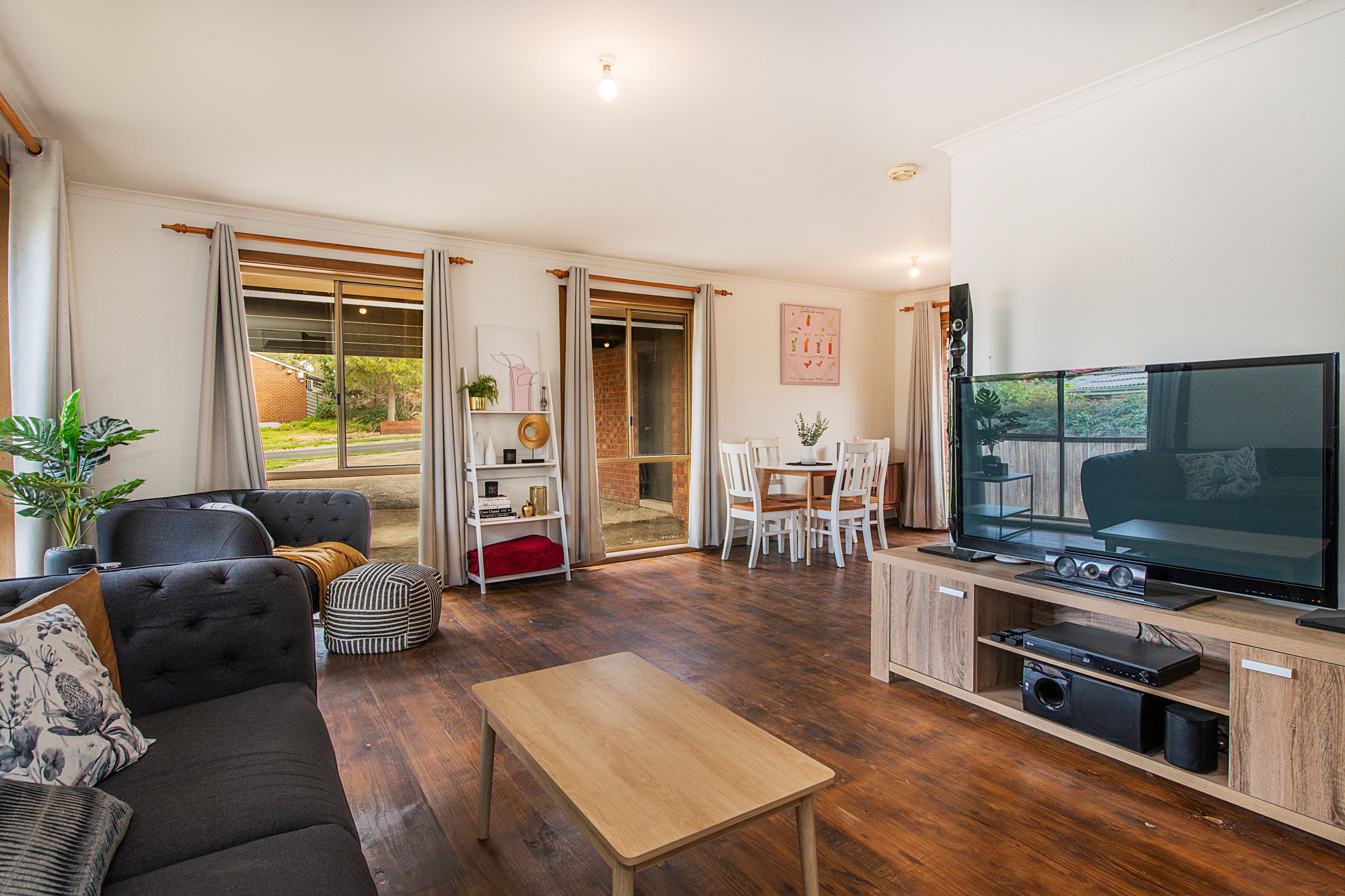 16 Blyde Street, Sinnamon Park QLD 4073, Sinnamon Park - Thumbnail 2