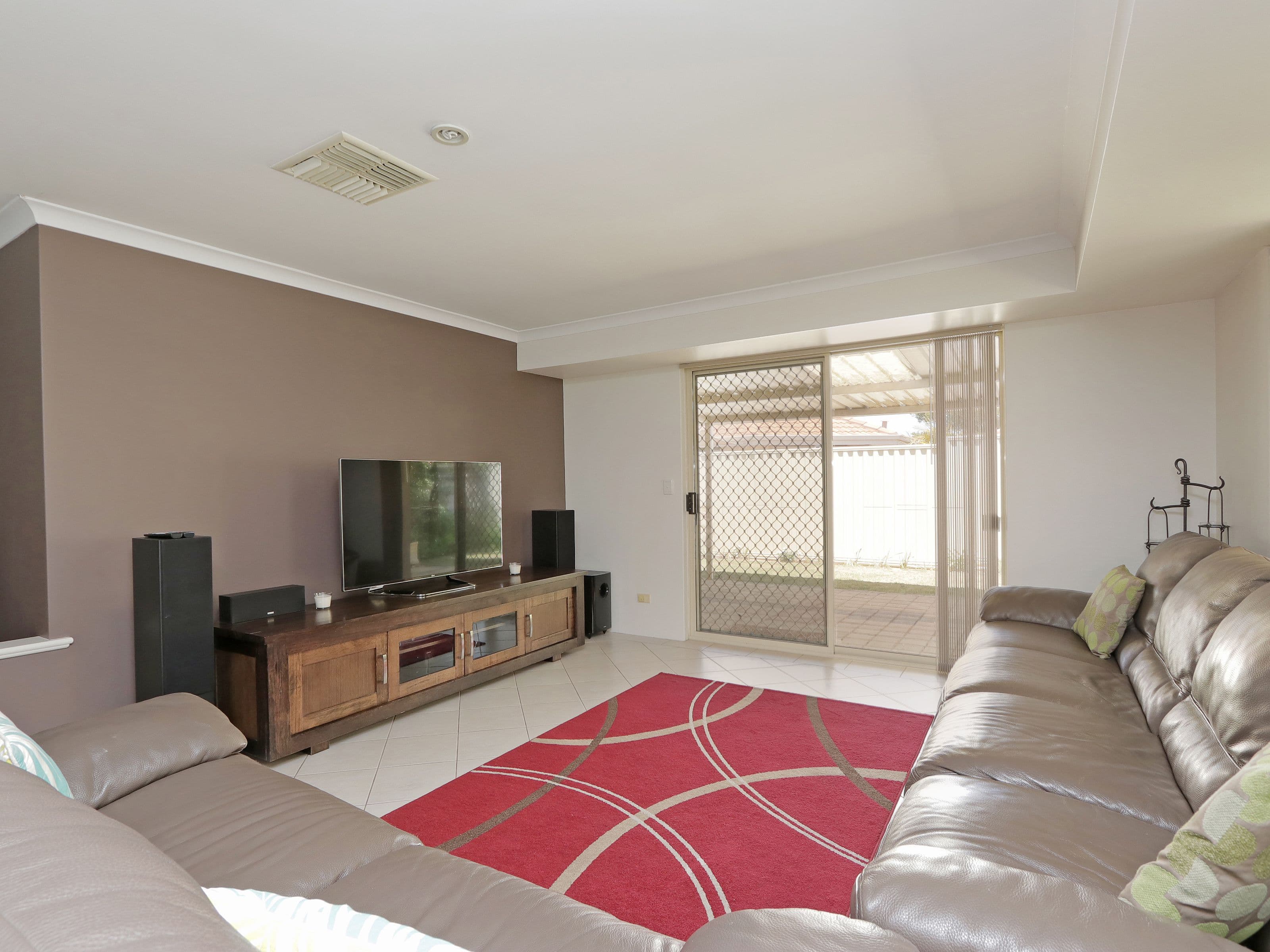 21 Norbertine Close, Queens Park WA 6107, Queens Park - Thumbnail 2