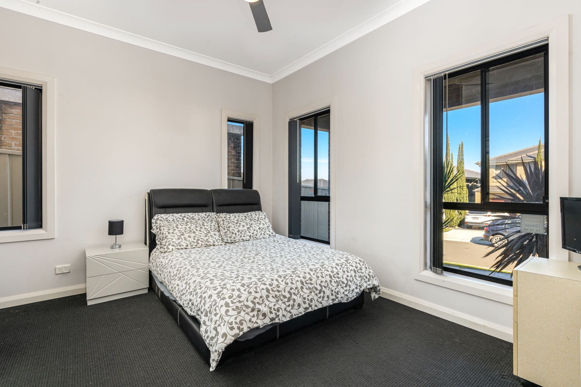 3 De Garis Close, Middleton Grange NSW 2171, Middleton Grange - Thumbnail 2