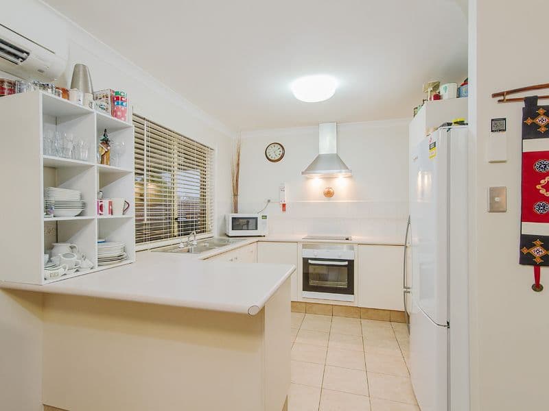 6 Saipan Way, Pacific Pines QLD 4211, Pacific Pines - Thumbnail 2