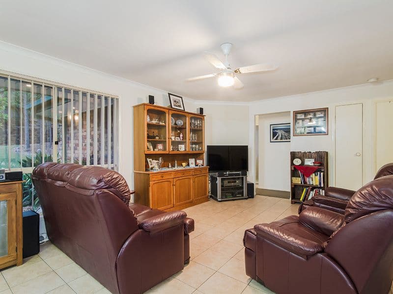 6 Saipan Way, Pacific Pines QLD 4211, Pacific Pines - Thumbnail 6