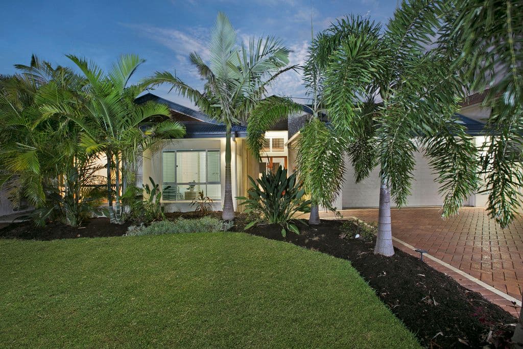 20 Helena Street, WELLINGTON POINT QLD 4160, Wellington Point - Thumbnail 2