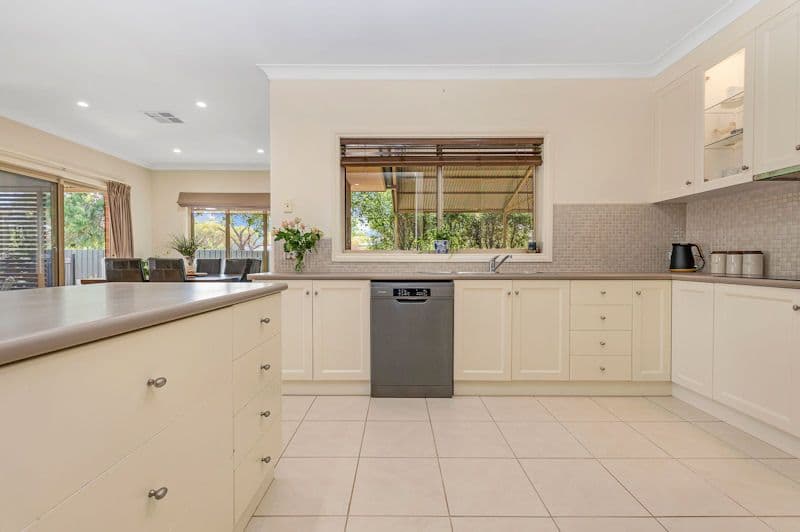 562 Harfleur Street, Deniliquin NSW 2710, Deniliquin - Thumbnail 6