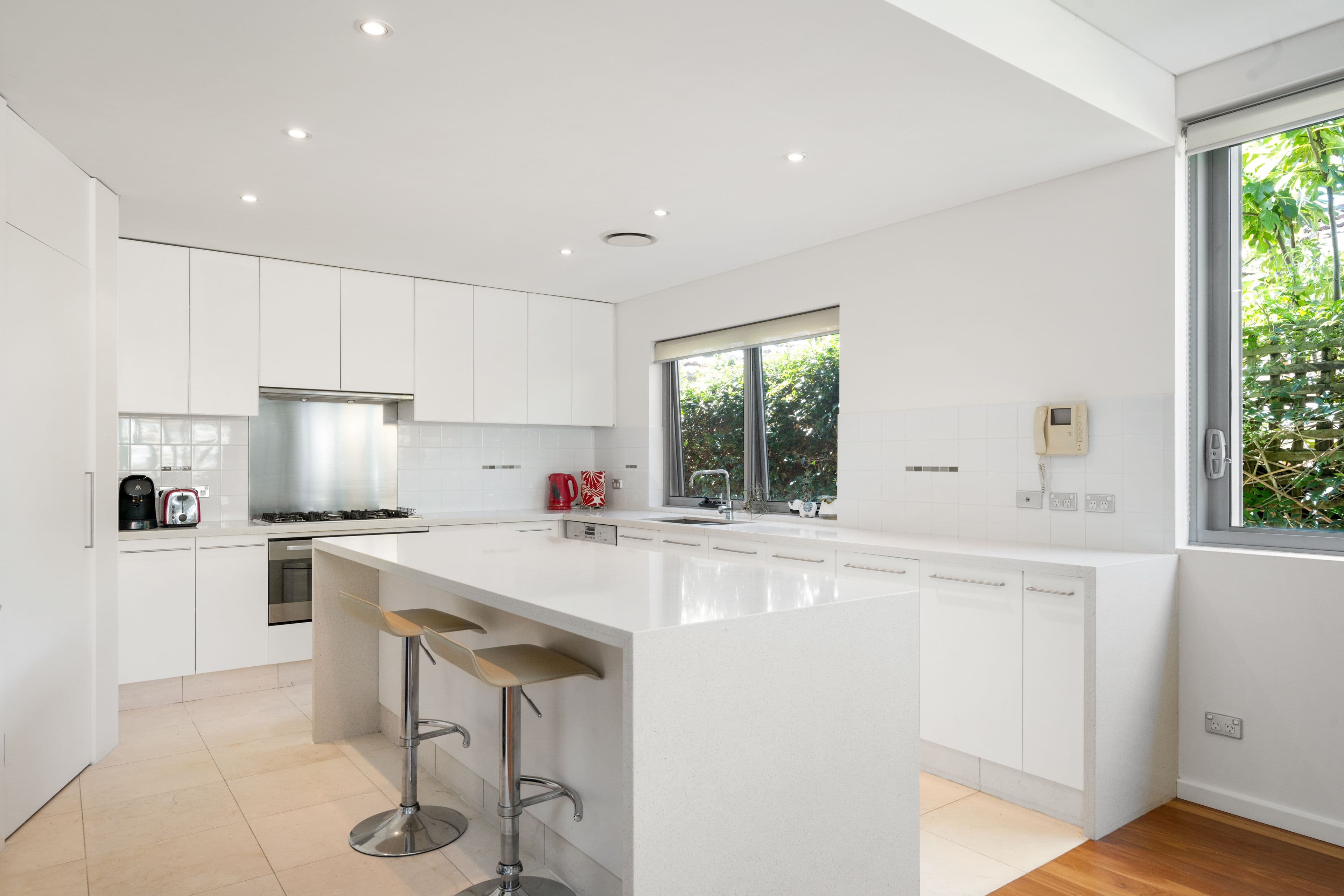 111 Eastern Valley Way, Castlecrag NSW 2068, Castlecrag - Thumbnail 4