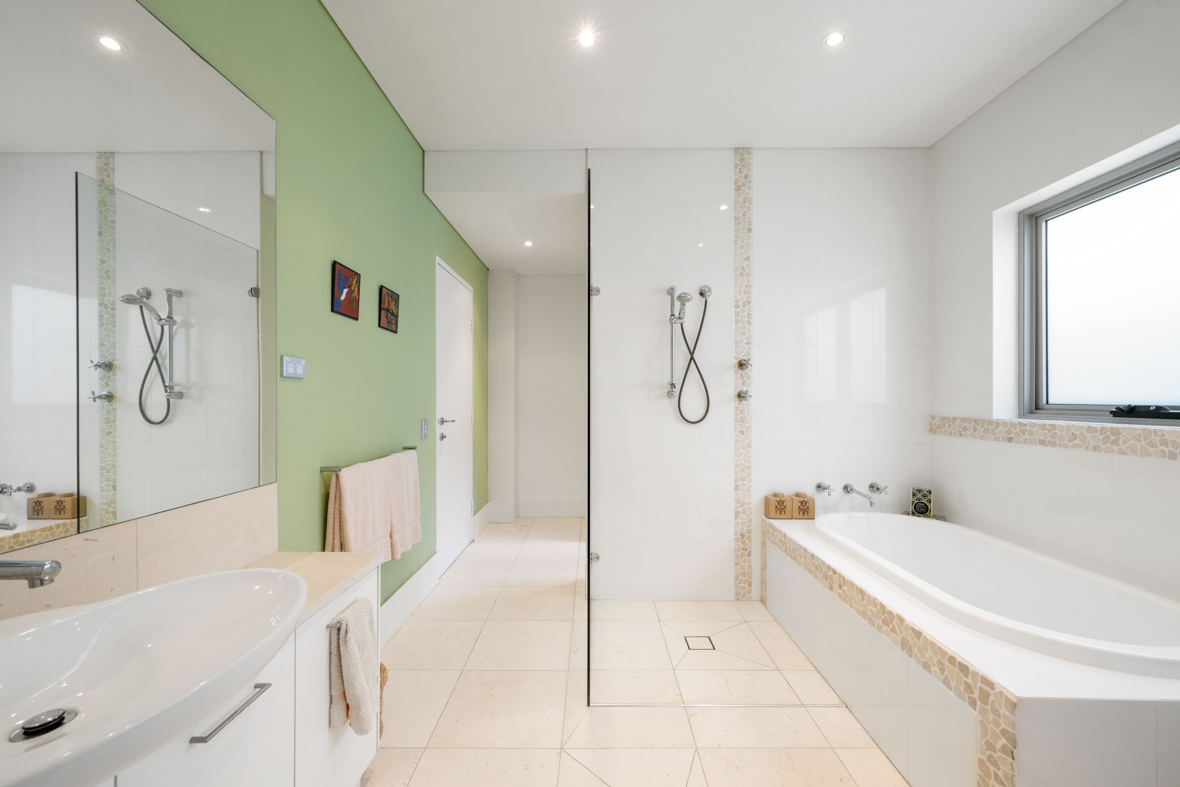 111 Eastern Valley Way, Castlecrag NSW 2068, Castlecrag - Thumbnail 6