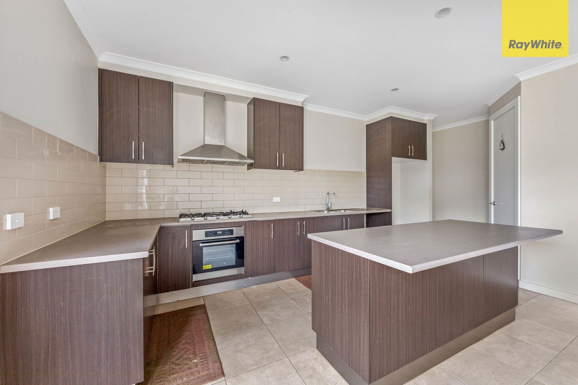 29 Leonard Avenue, St Albans VIC 3021, St Albans - Thumbnail 3