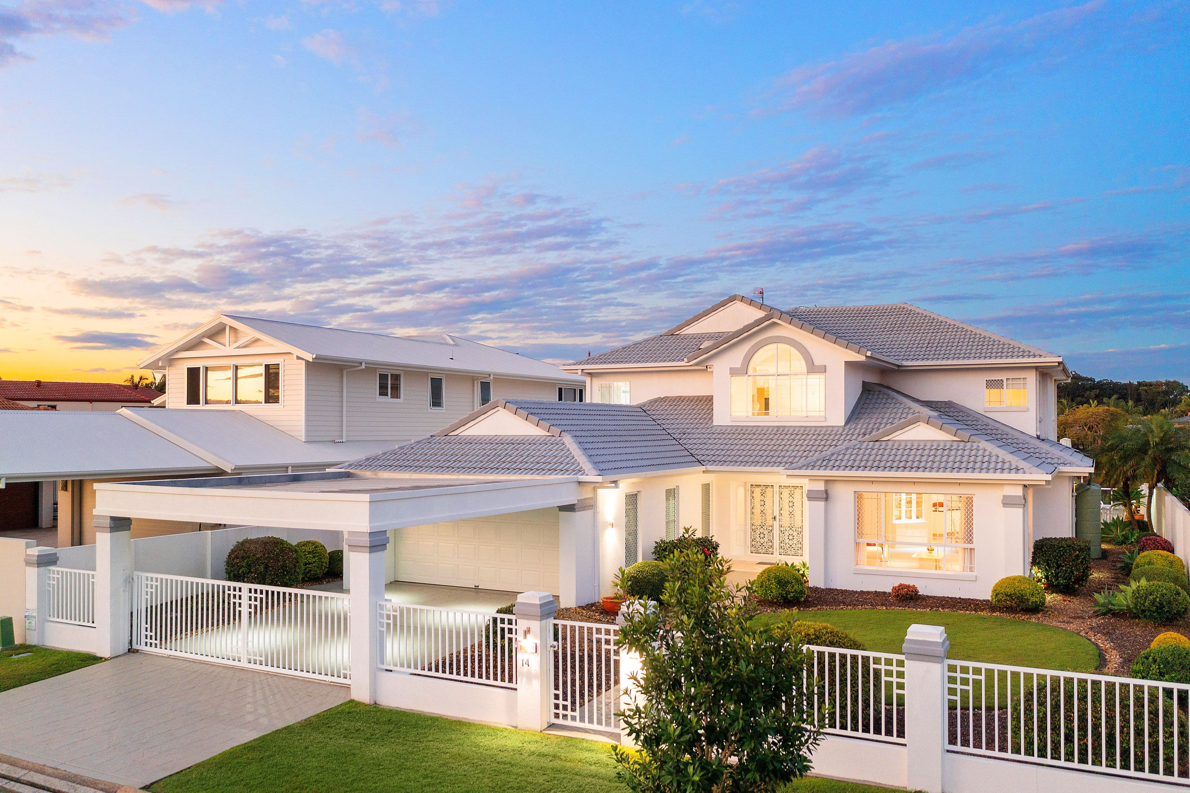 14 Martinique Way, Clear Island Waters QLD 4226, Clear Island Waters - Thumbnail 2