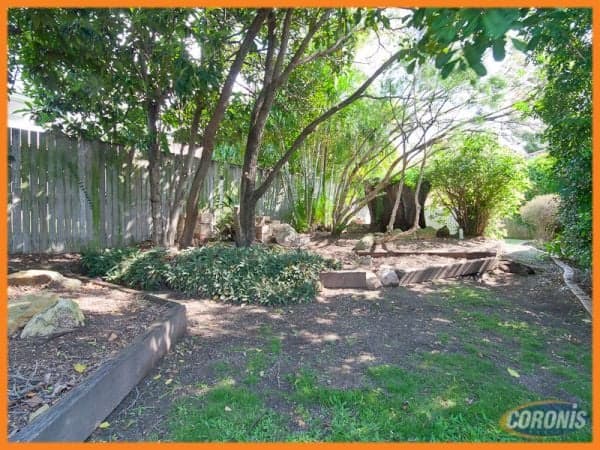 31 Victor Street, Holland Park - Thumbnail 2