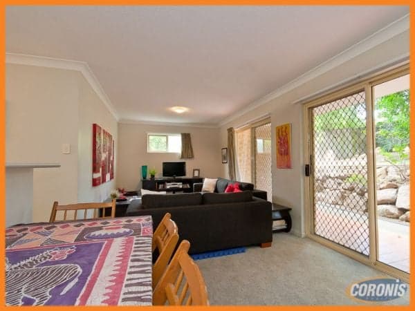 31 Victor Street, Holland Park - Thumbnail 3