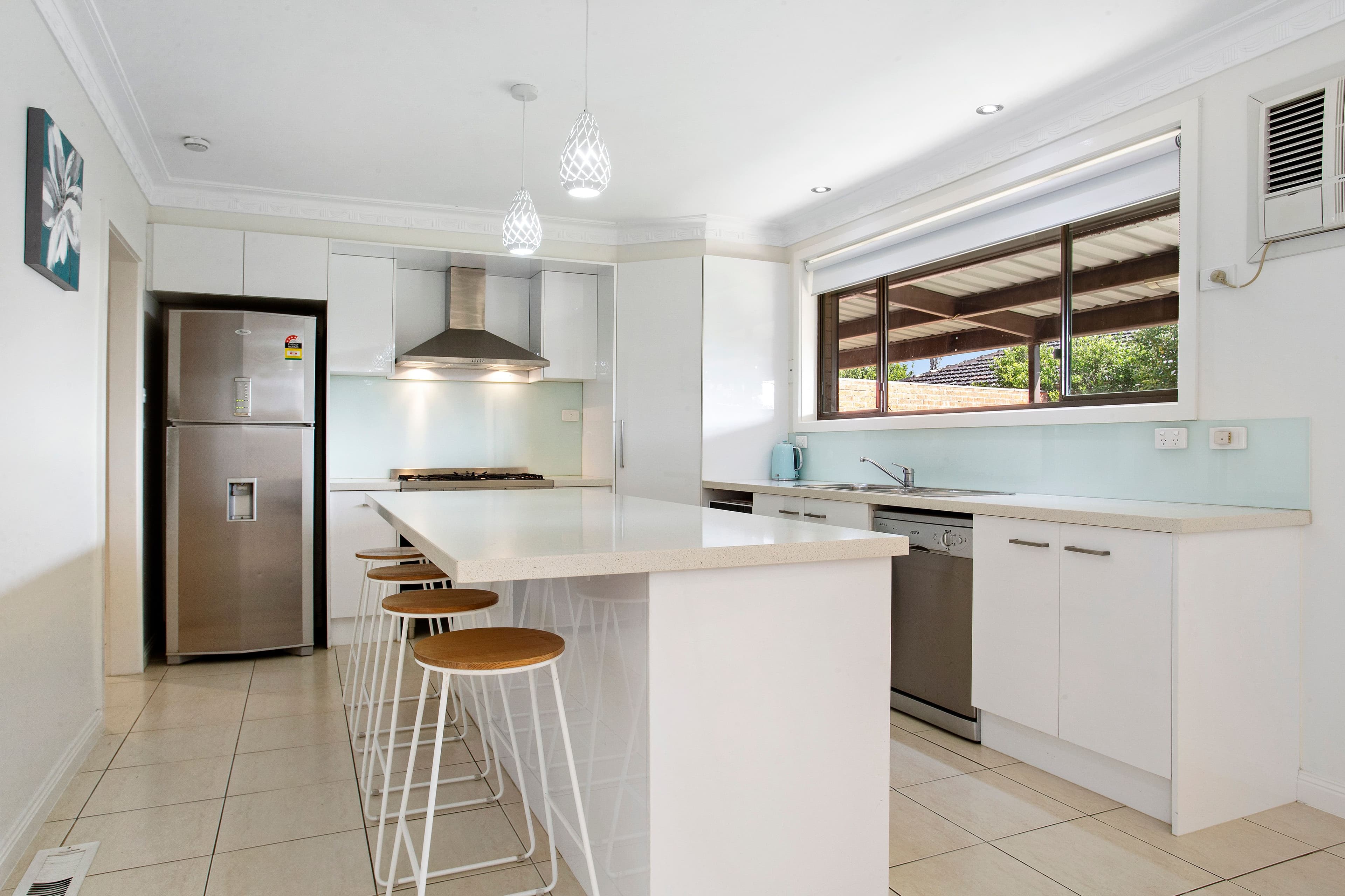 4 Melanee Court, Lalor VIC 3075, Lalor - Thumbnail 2