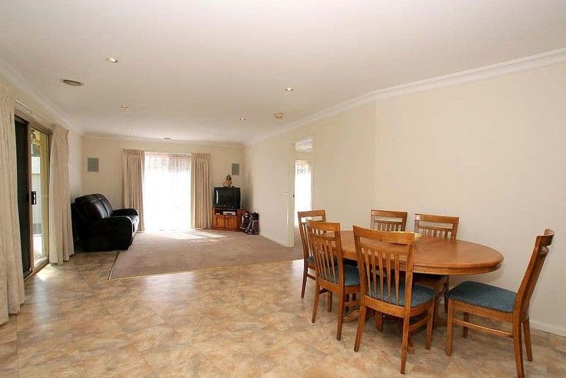 47 Fonteyn Drive, WANTIRNA SOUTH VIC 3152, Wantirna South - Thumbnail 3