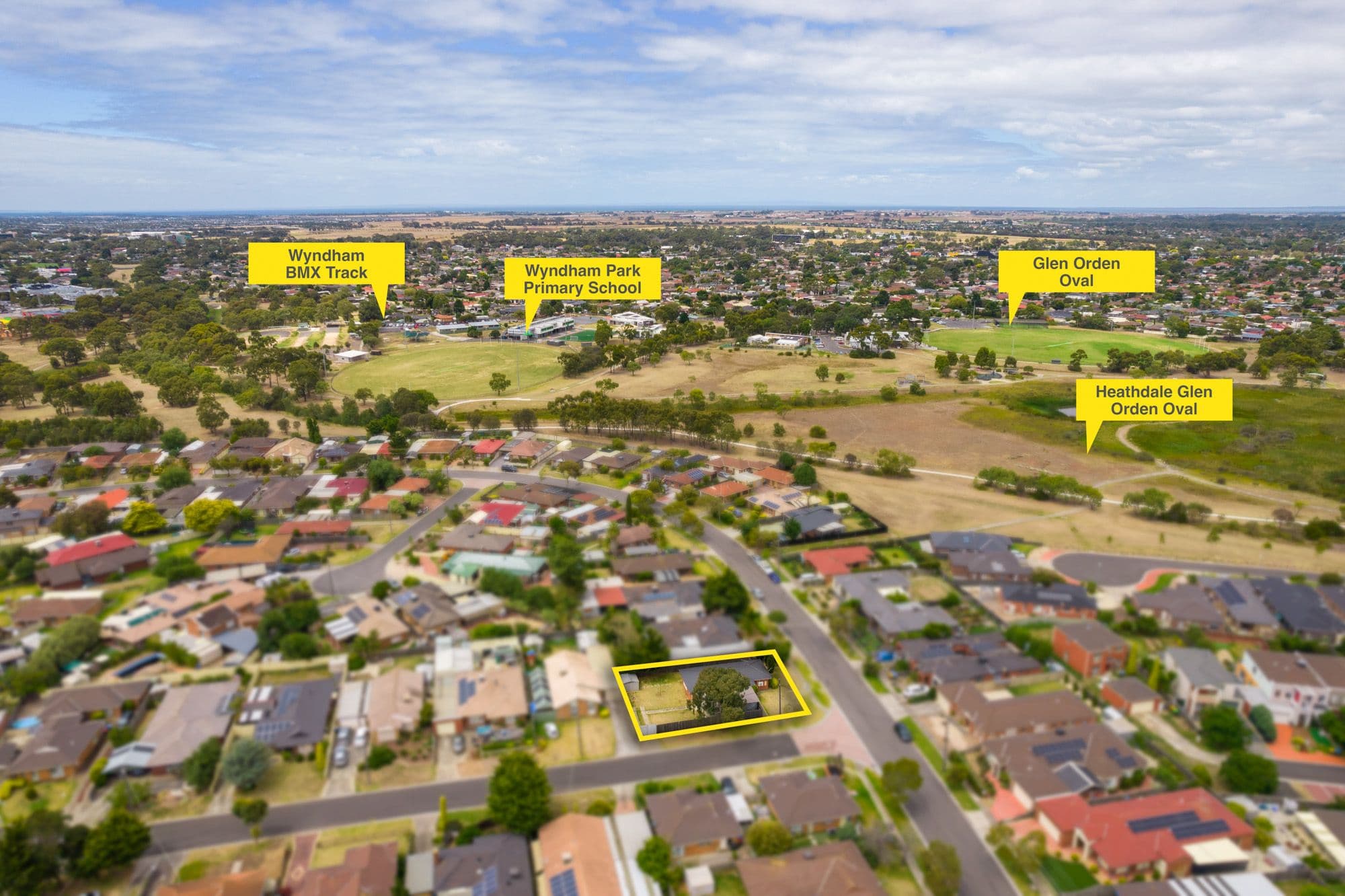 76 Silvereye Crescent, Werribee VIC 3030, Werribee - Thumbnail 4