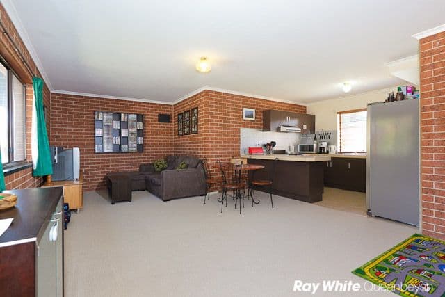 15  Charles Street, QUEANBEYAN NSW 2620, Queanbeyan - Thumbnail 2