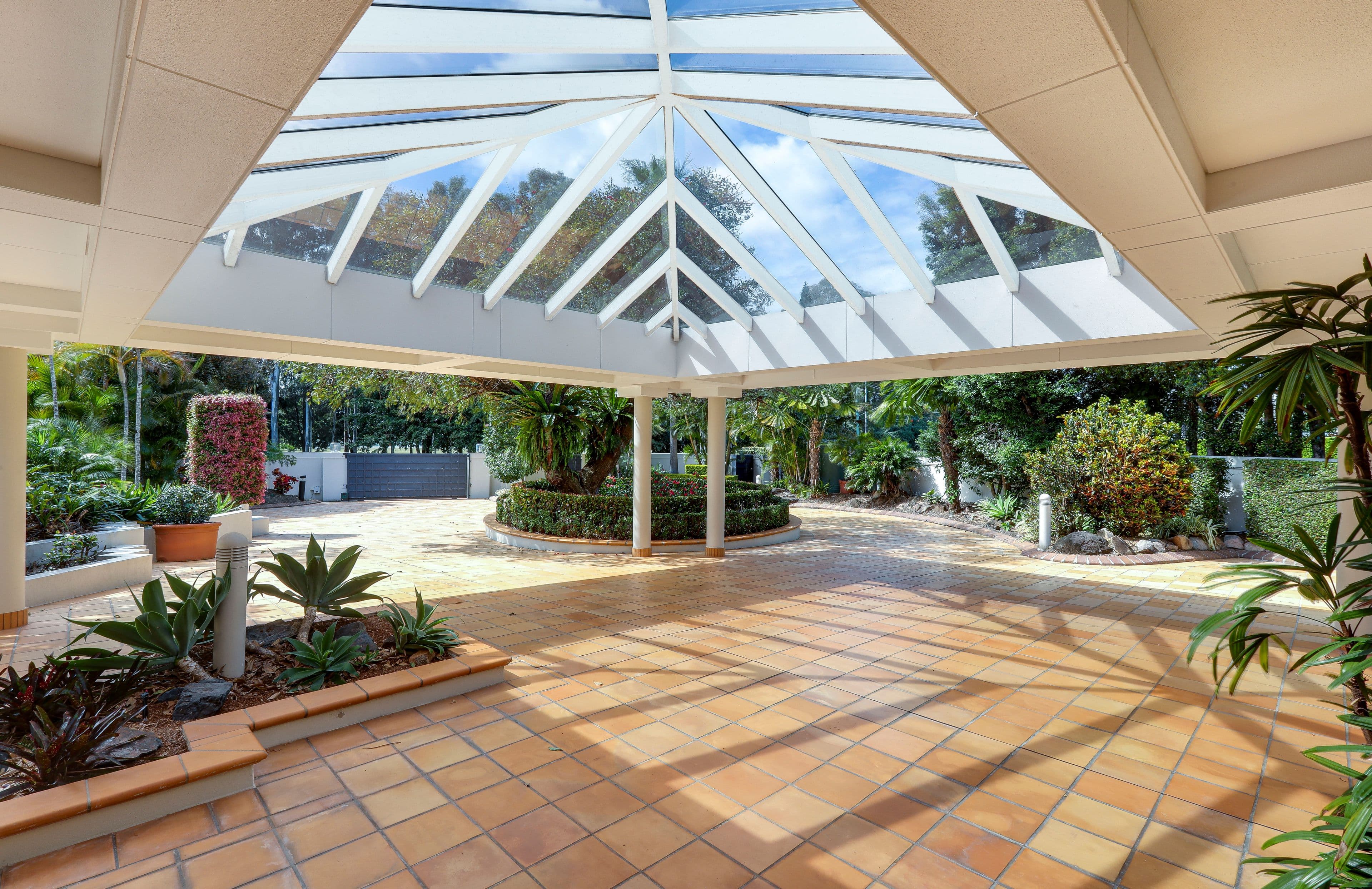 300 Monaco Street, Broadbeach Waters QLD 4218, Broadbeach Waters - Thumbnail 6