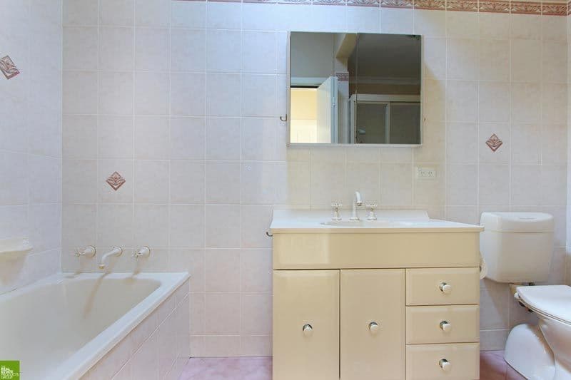33 Gloucester Crescent, DAPTO NSW 2530, Dapto - Thumbnail 5