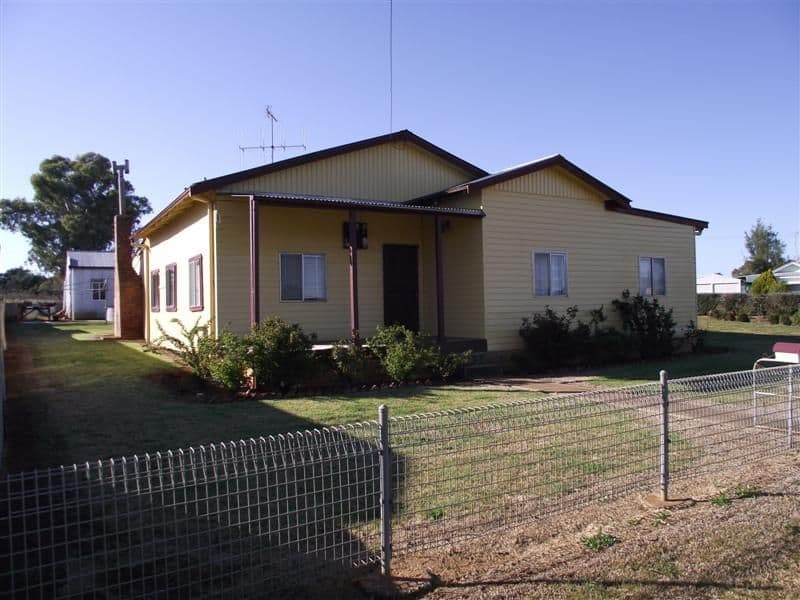 2 Forbes Street, YEOVAL NSW 2868, Yeoval - Image 1