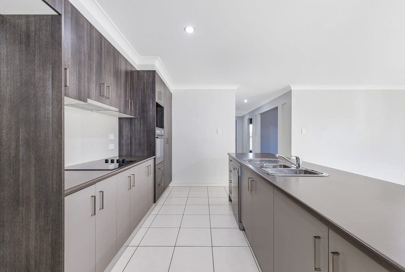 6 Leon Capra Drive, Augustine Heights QLD 4300, Augustine Heights - Thumbnail 2