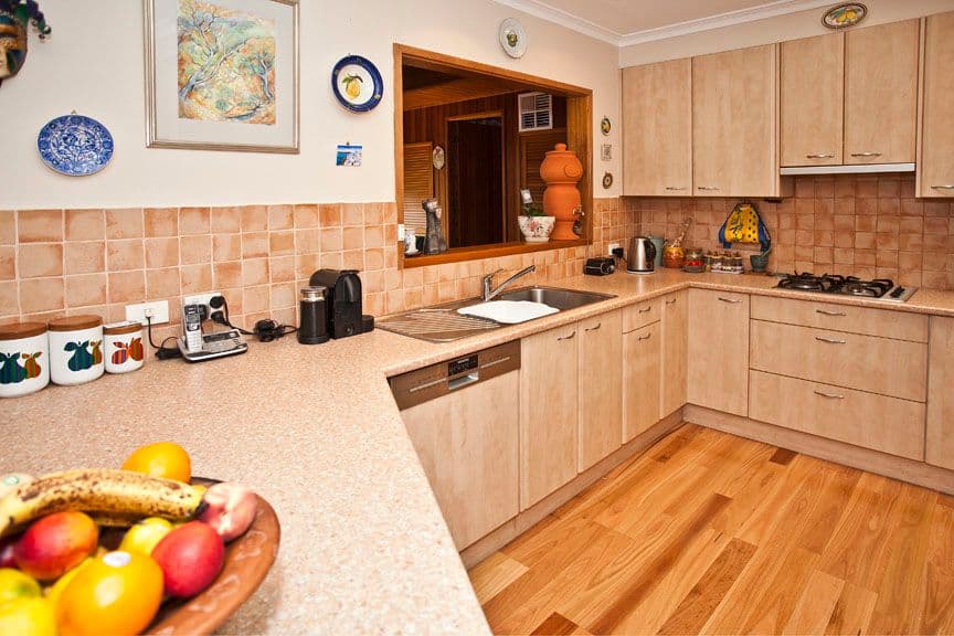1 Franklin Court, GLEN WAVERLEY VIC 3150, Glen Waverley - Thumbnail 3