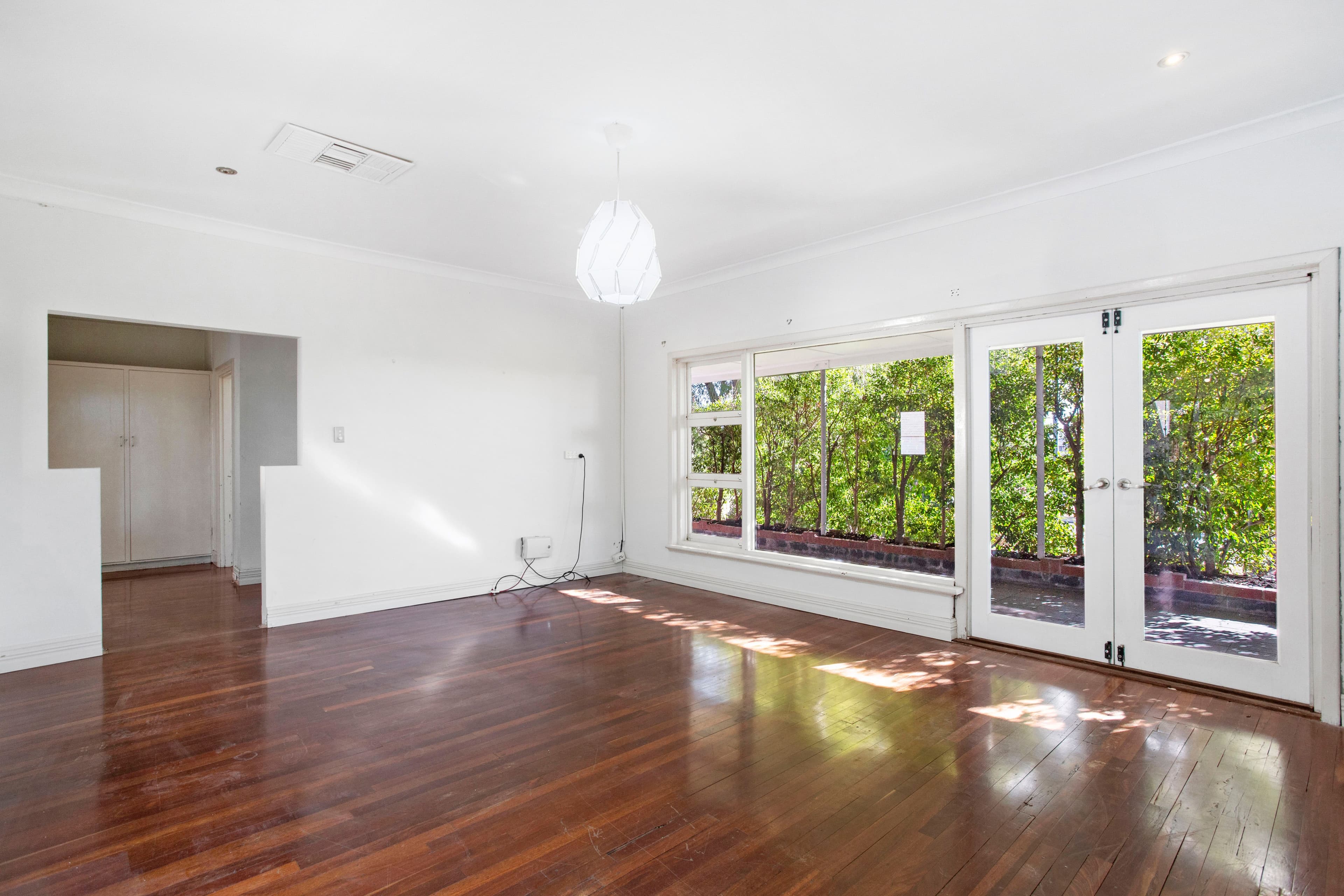 4 Braewood Court, Nollamara WA 6061, Nollamara - Thumbnail 4