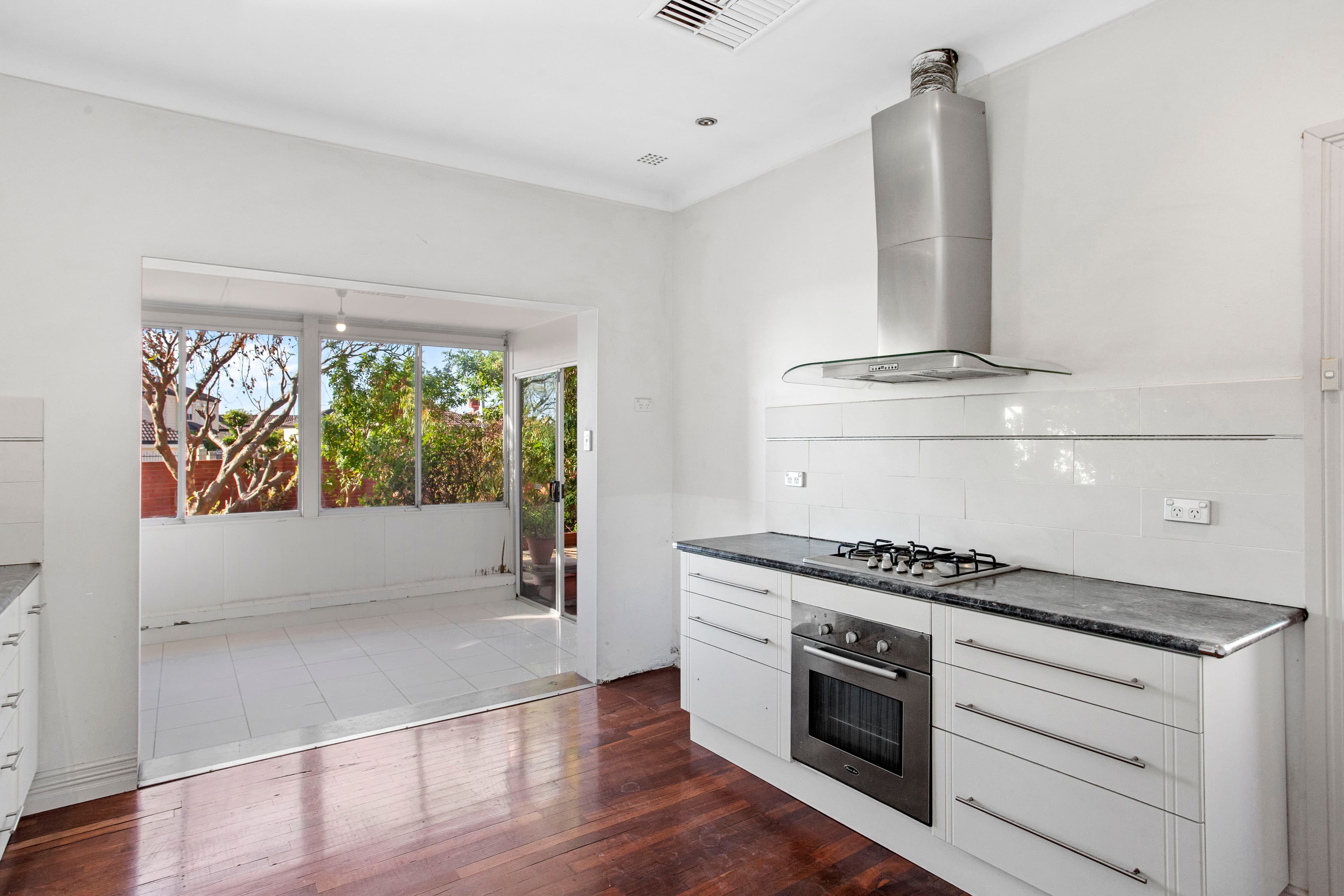 4 Braewood Court, Nollamara WA 6061, Nollamara - Thumbnail 8