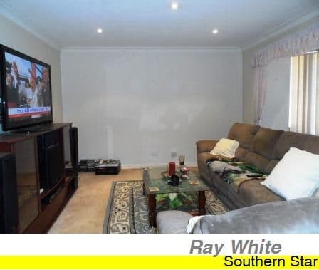 10 Cowra Court, ARMADALE WA 6112, Armadale - Thumbnail 3