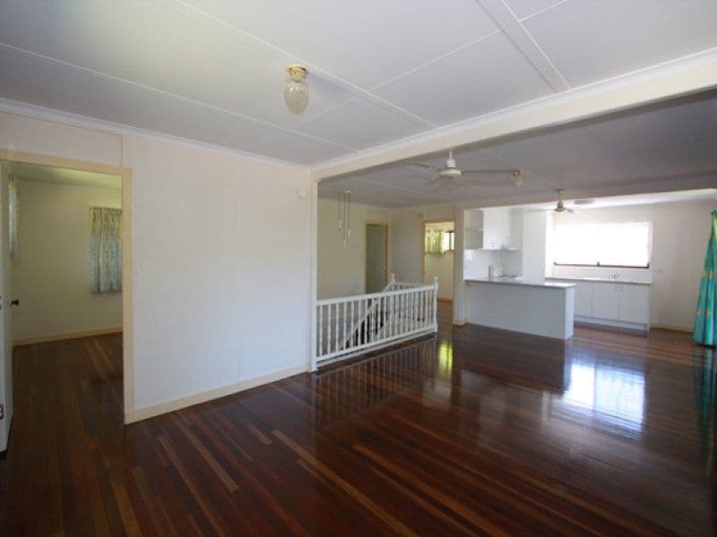 661 Charlton Esplanade, URANGAN QLD 4655, Urangan - Thumbnail 3