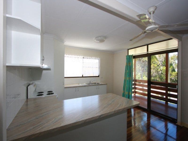 661 Charlton Esplanade, URANGAN QLD 4655, Urangan - Thumbnail 4
