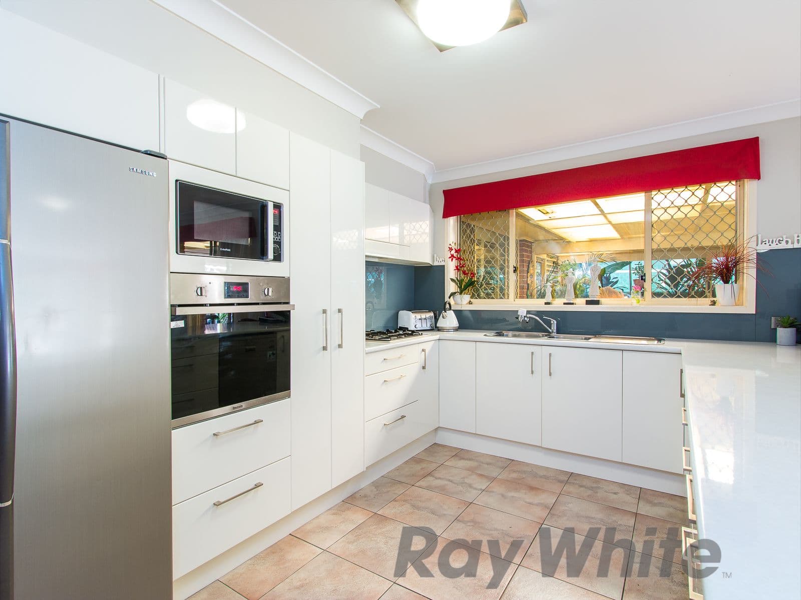 4C Wannan Court, Kilsyth, Kilsyth - Thumbnail 6