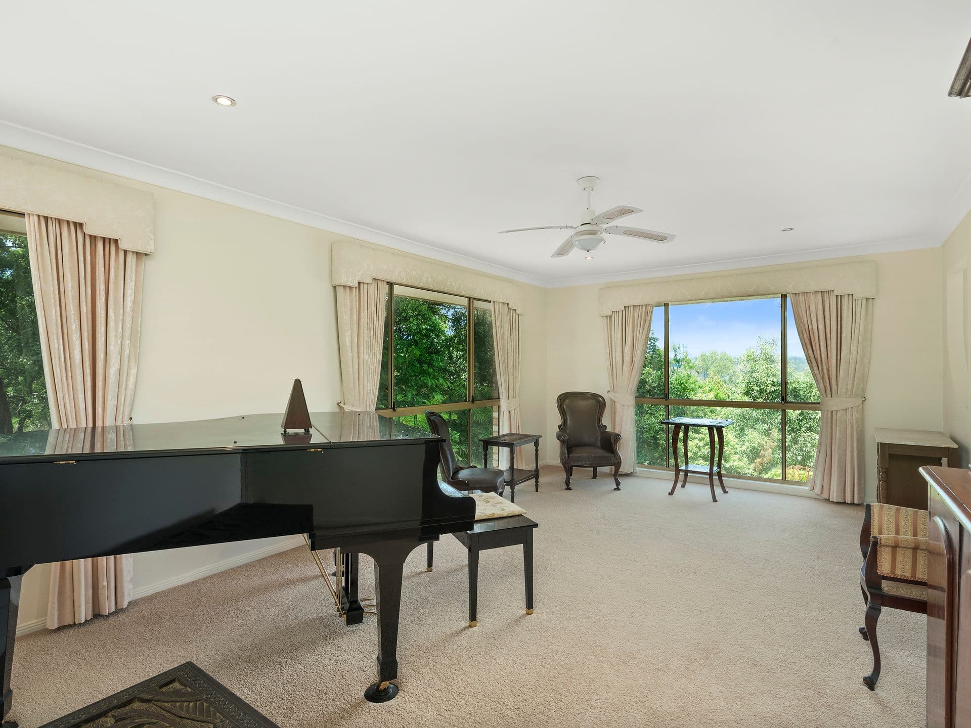 34 Raleigh Terrace, Currumbin Waters QLD 4223, Currumbin Waters - Thumbnail 5