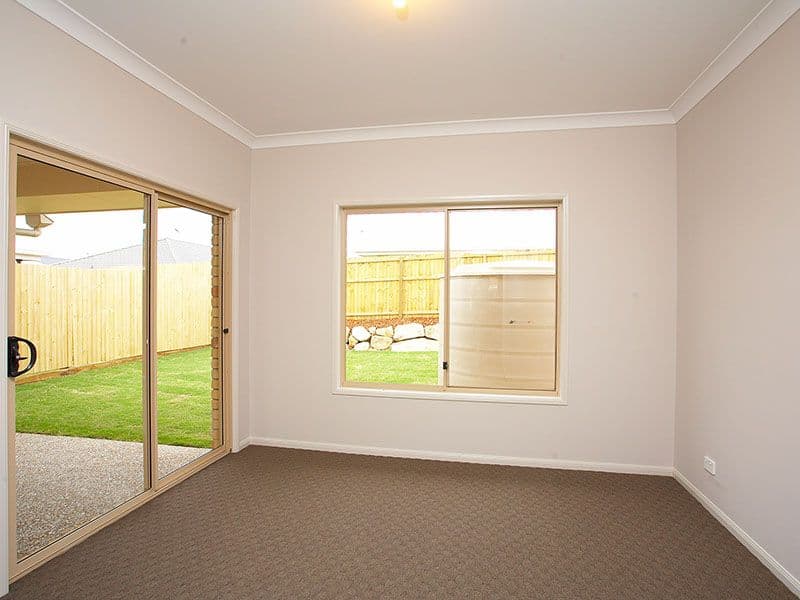 8 Planigale Crescent, North Lakes QLD 4509, North Lakes - Thumbnail 6