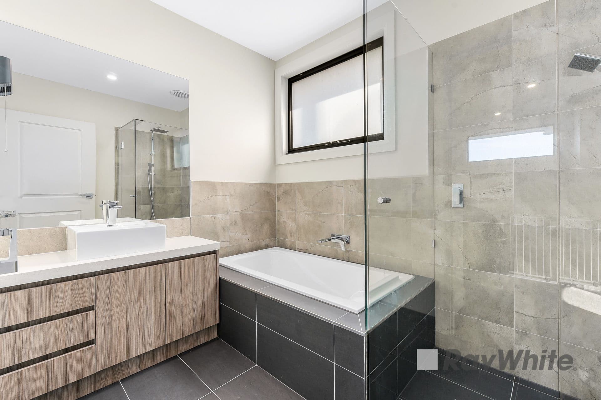 76 Murray Road, Dandenong North VIC 3175, Dandenong North - Thumbnail 8