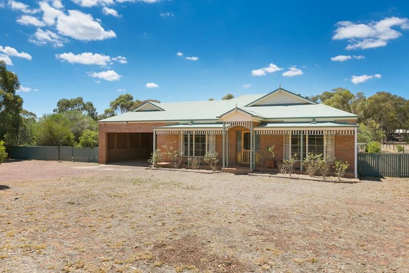 15 Yvonne Court, Maiden Gully VIC 3551, Maiden Gully - Image 1