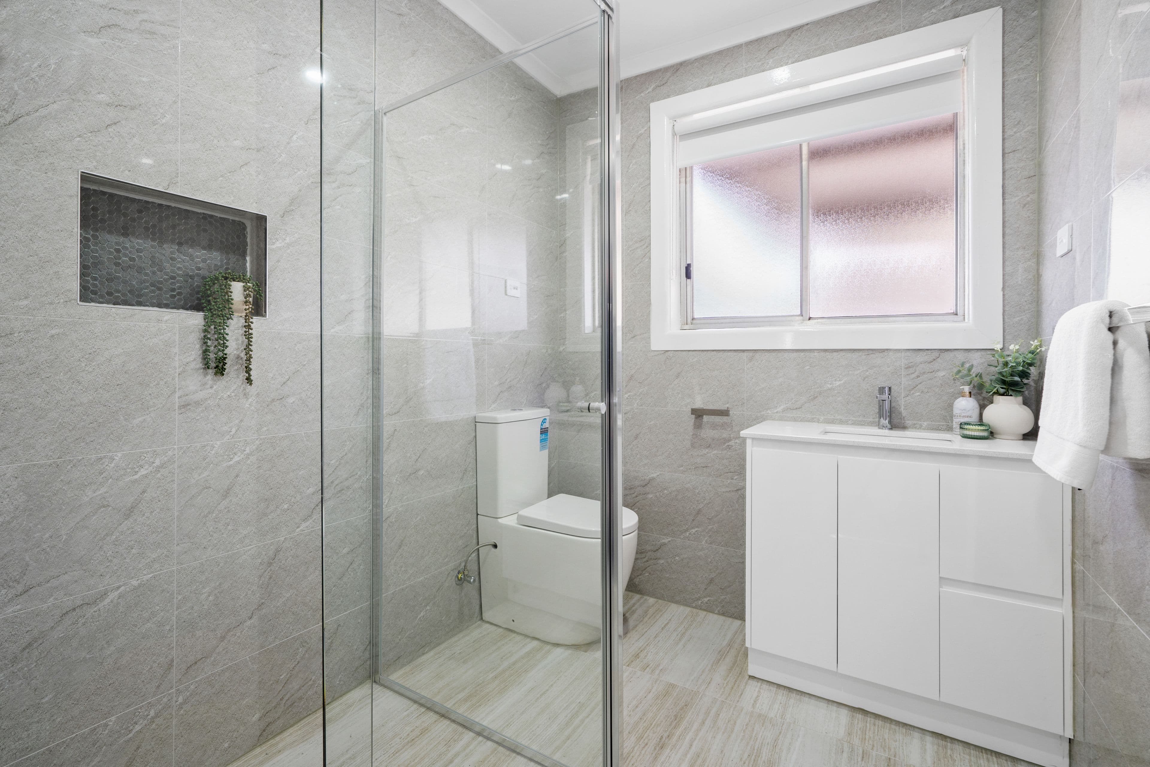 173 Broadhurst Avenue, Reservoir VIC 3073, Reservoir - Thumbnail 8