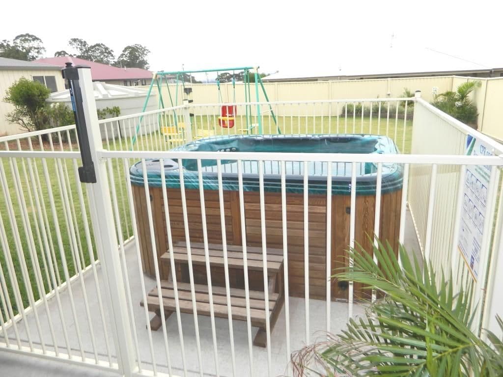7 Darryl Crescent, KINGAROY QLD 4610, Kingaroy - Thumbnail 3