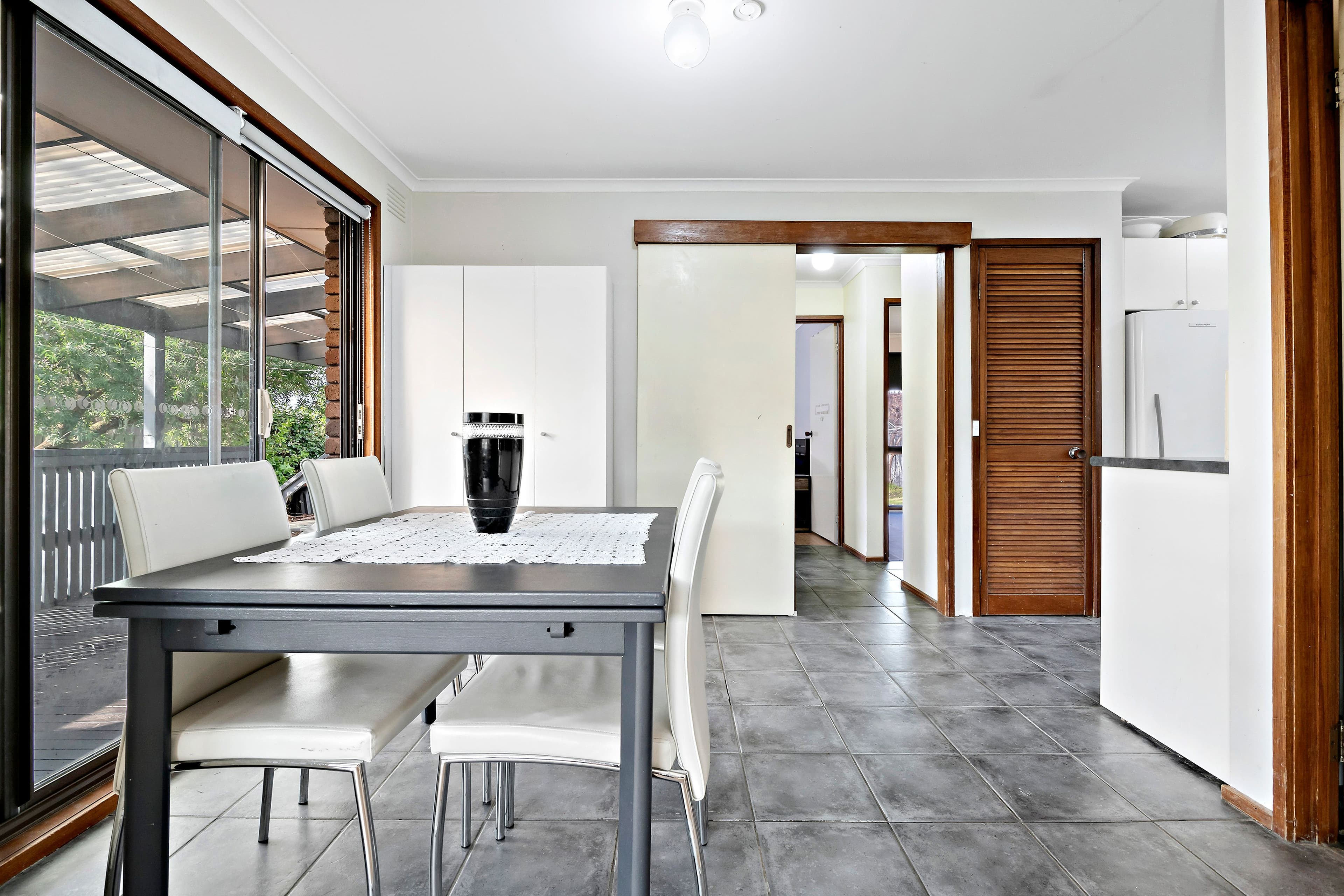 34 Raphael Crescent, Frankston VIC 3199, Frankston - Thumbnail 3