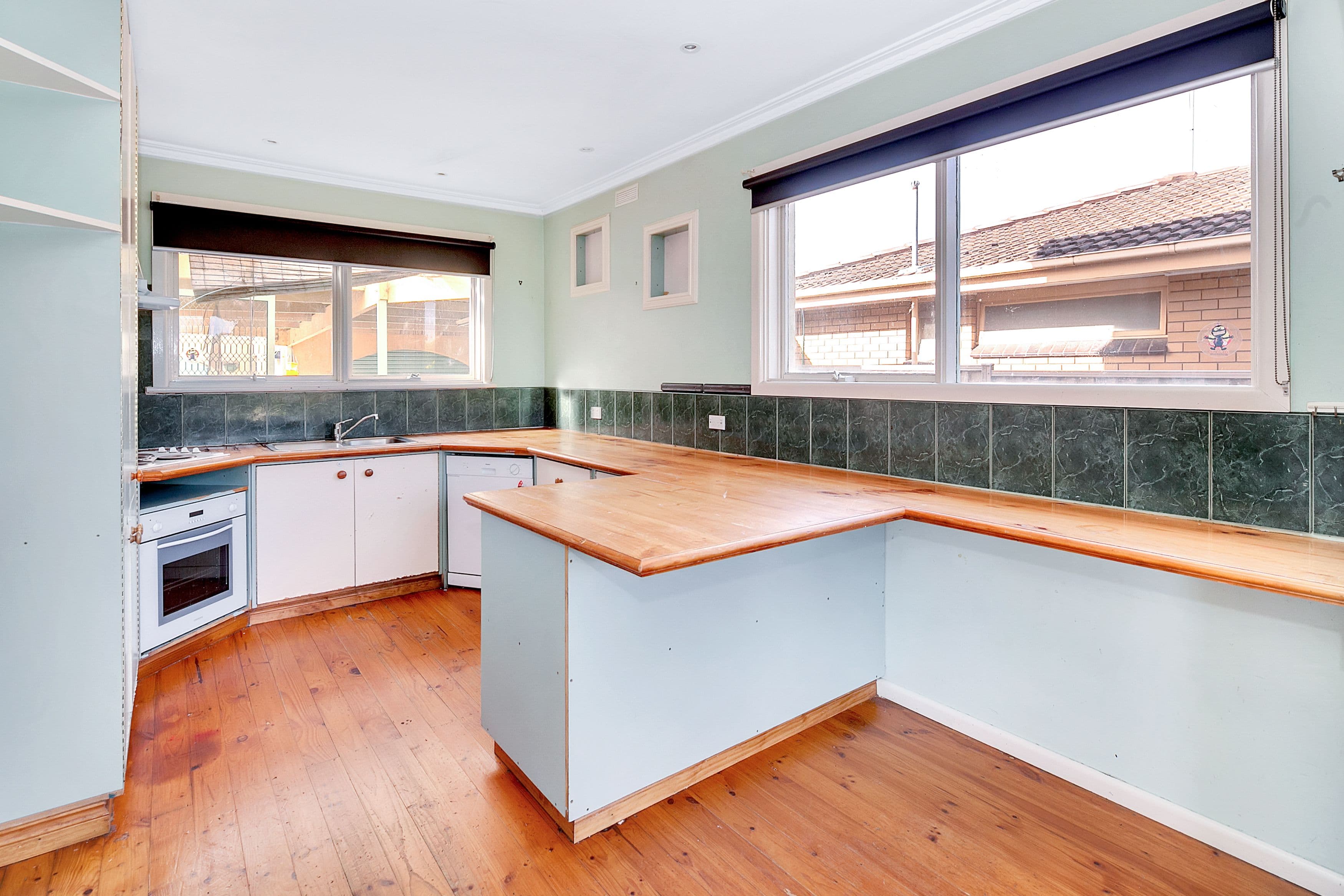 56 Grandview Grove, Wendouree VIC 3355, Wendouree - Thumbnail 4