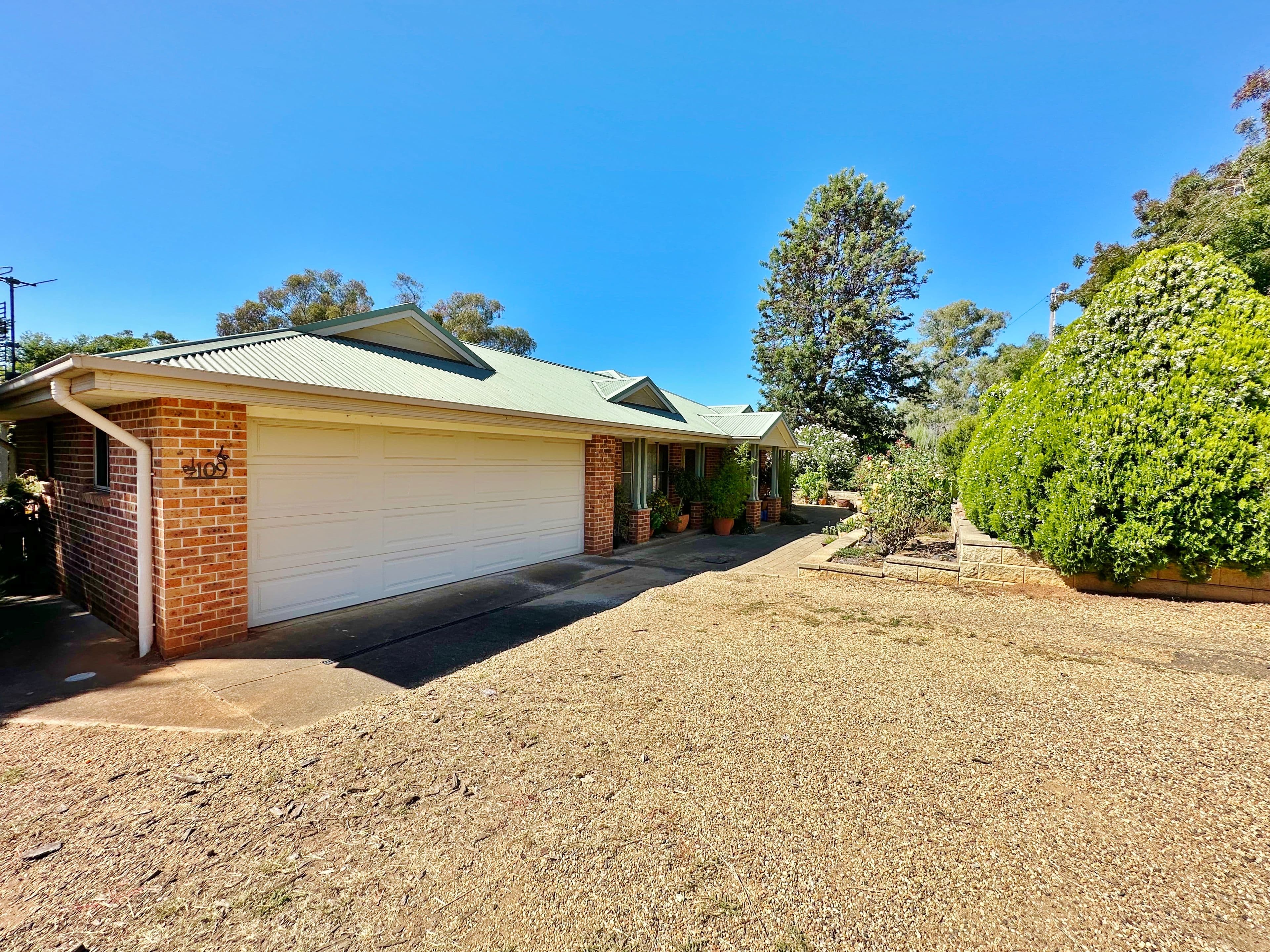 109 Willawong Street, Young NSW 2594, Young - Image 1