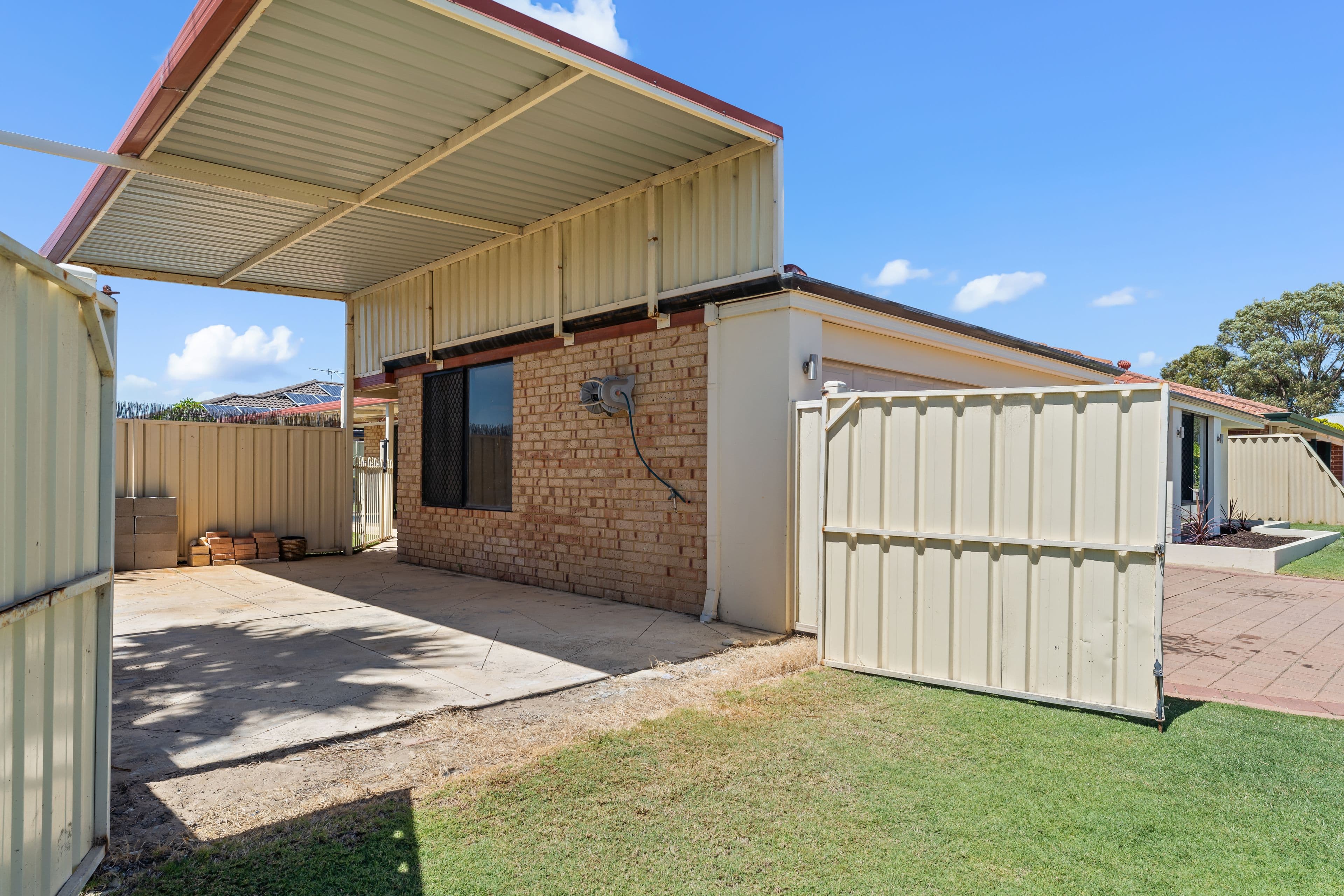 23 Shoalhaven Place, Waikiki WA 6169, Waikiki - Thumbnail 3
