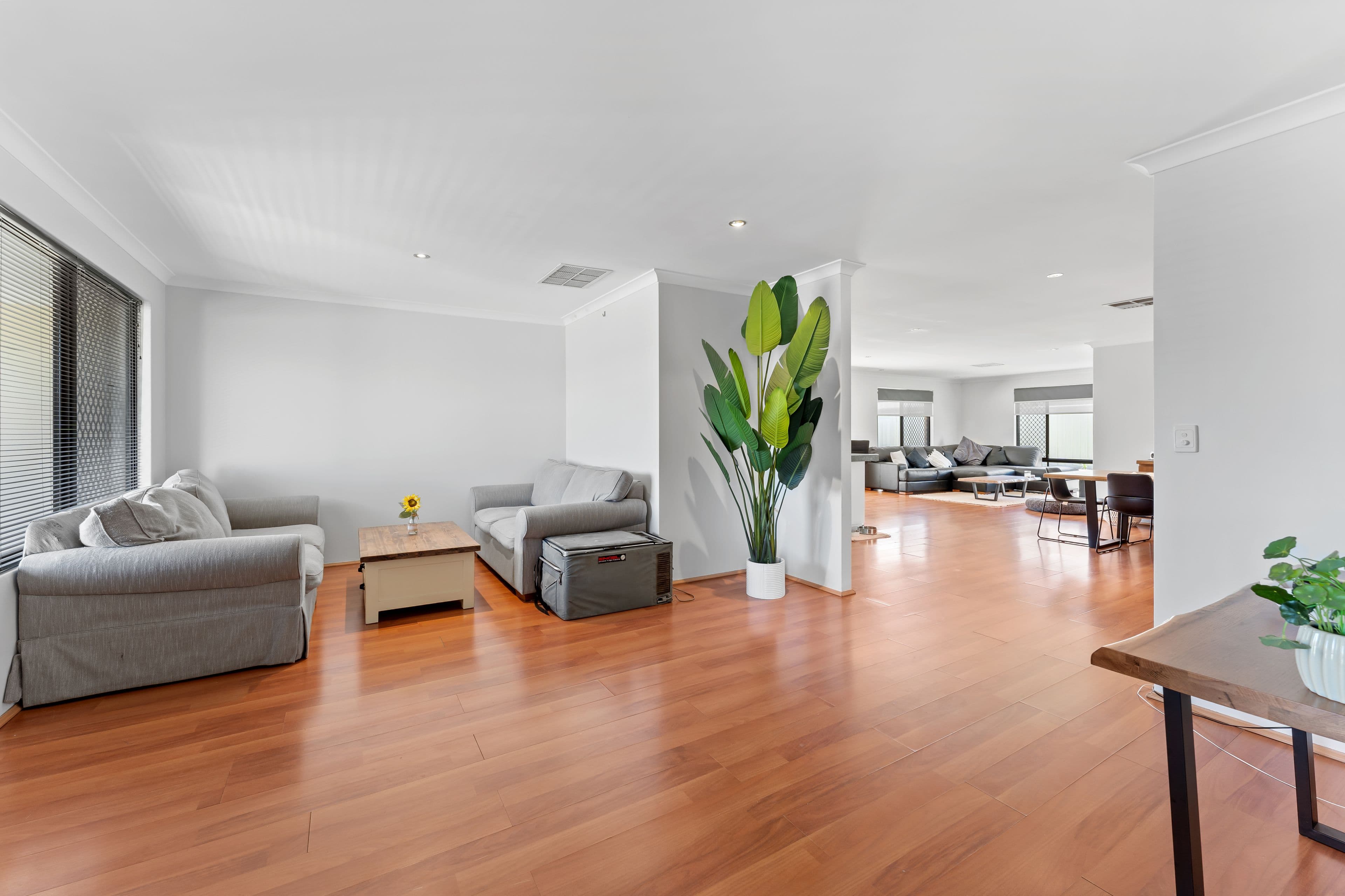 23 Shoalhaven Place, Waikiki WA 6169, Waikiki - Thumbnail 5