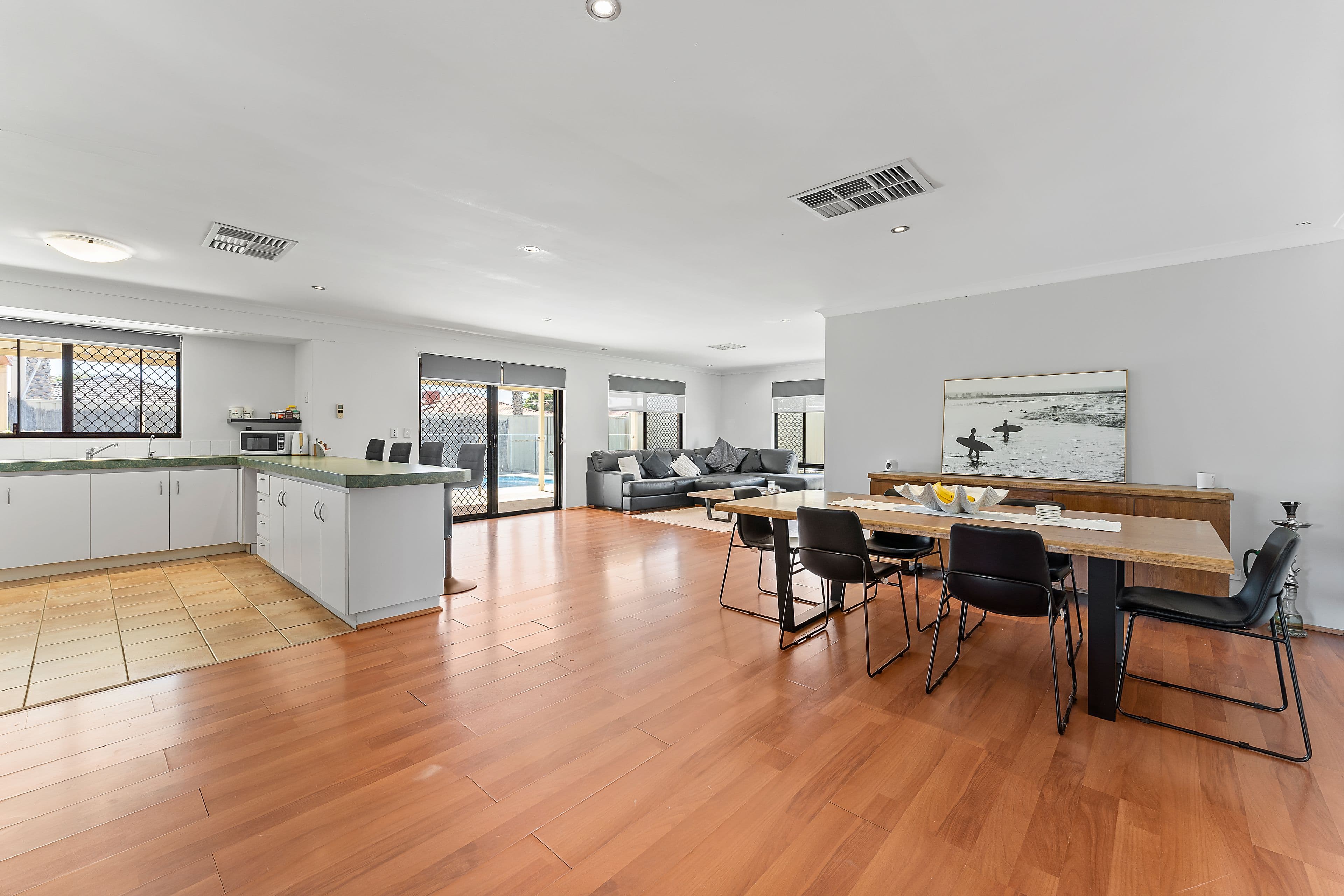 23 Shoalhaven Place, Waikiki WA 6169, Waikiki - Thumbnail 7